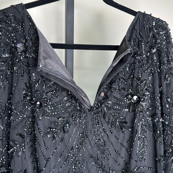 MAC DUGGAL Women’s Black Beaded V-Neck Sheer Cape Gown - Picture 10 of 14